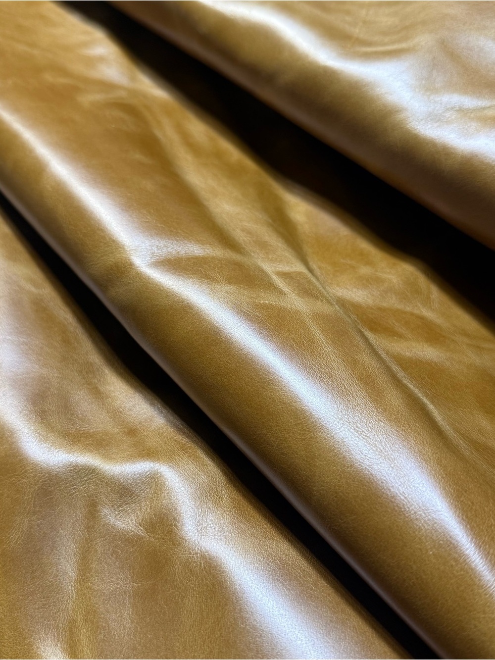 Upholstery B-Grade Leather Hide Caramel Honey Tobacco Color Approx 36sqft, 1.4mm